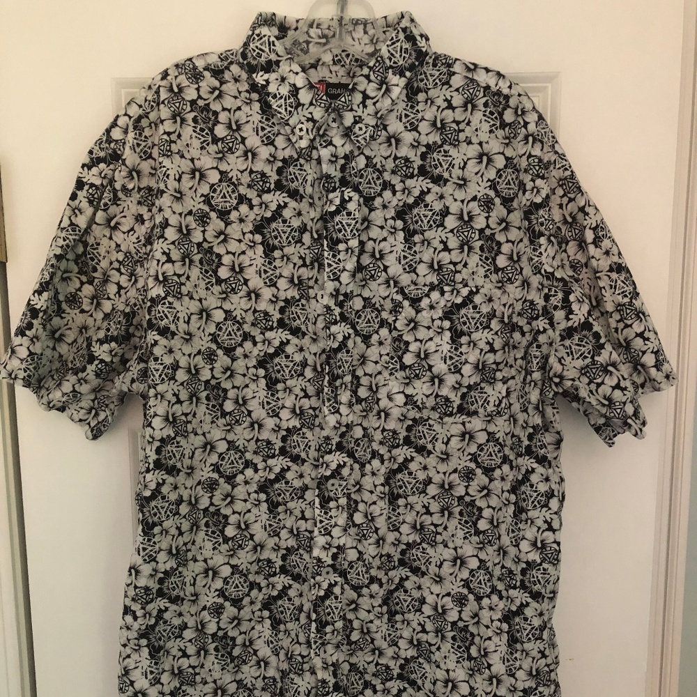 Marvel Arc Reactor Short Sleeve Button Down Shirt